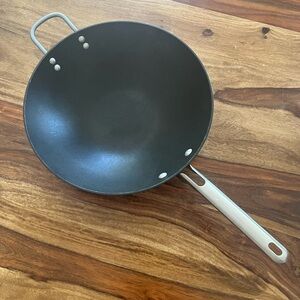 calphalon wok